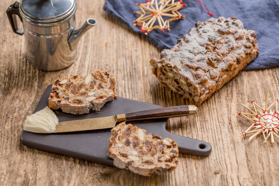 Cake aux fruits secs et aux pommes