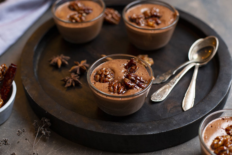 Chocolate mousse with bionella and tonka bean