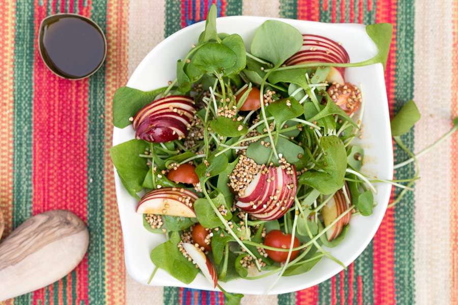 Roasted buckwheat salad with apple and tomato