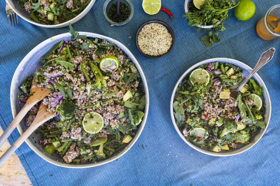 Broccoli-, rye beans- and buckwheat-salad with miso- and nori leaves