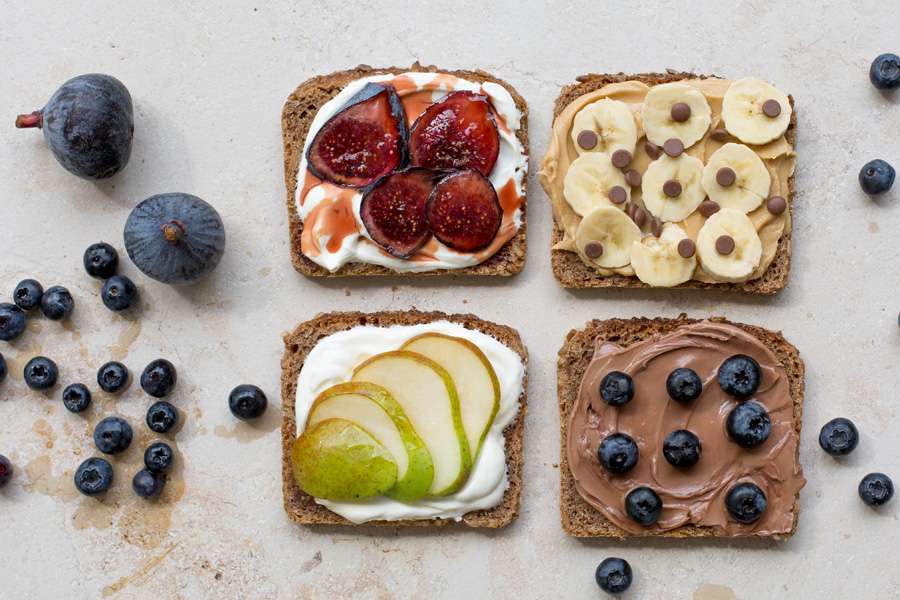 Tartines en fête pour le petit-déjeuner ou le goûter