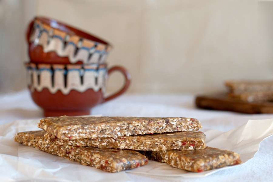 Power bars with almond butter