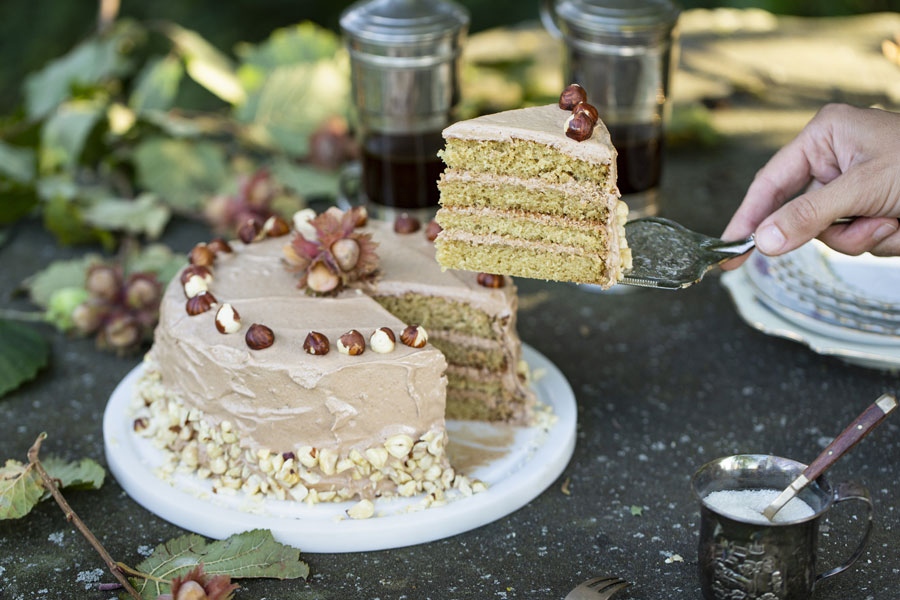 Haselnusskuchen mit Nuss-Nougat Buttercreme