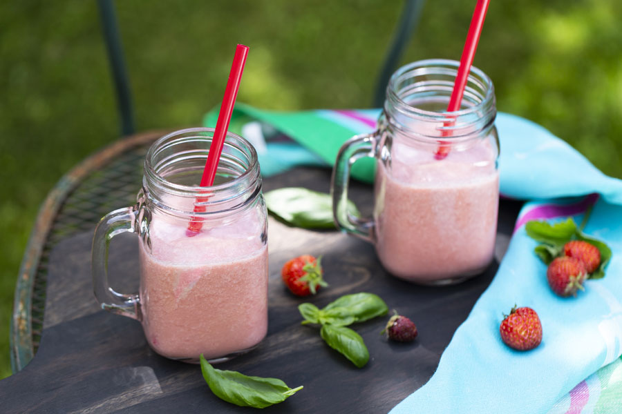 Ayurvedic Coconut-Strawberry-Drink