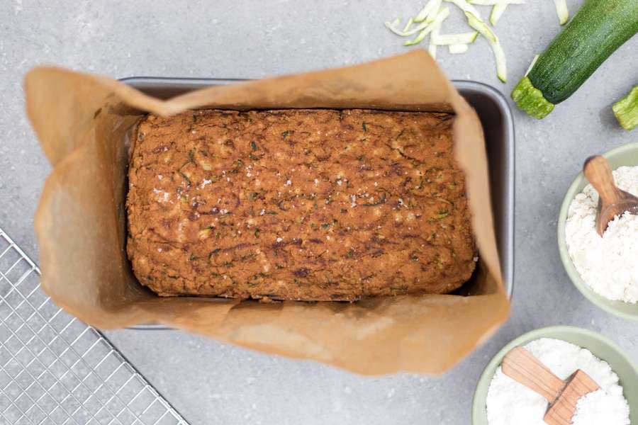 Zucchinibrot mit Kokosmehl und Mandel