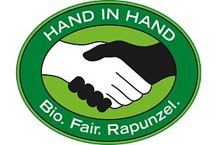 Abbildung des HAND IN HAND-Siegels. Auf dem Siegel steht: "HAND IN HAND - Bio. Fair. Rapunzel."