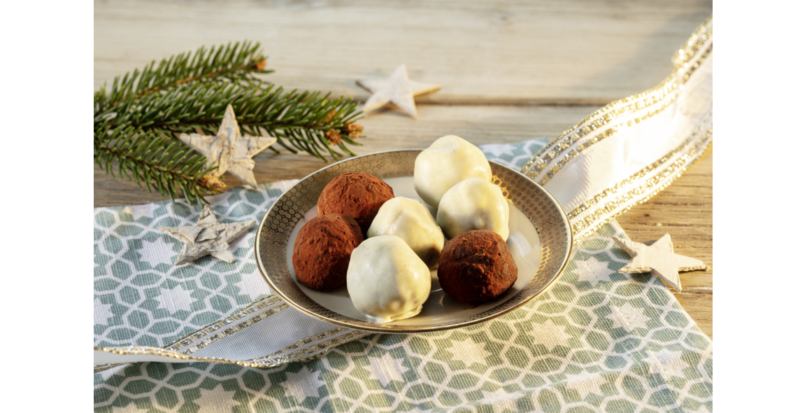 Aprikosen-Haselnuss-Pralinen