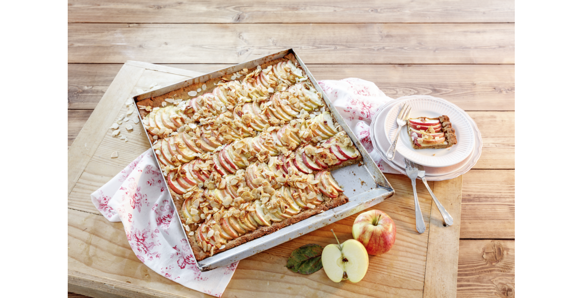 Apfelkuchen mit Mandel- und Kokosmehl