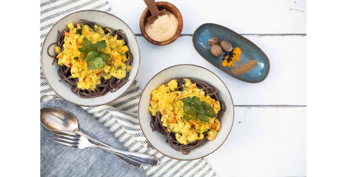 Basische Buchweizen Spaghetti mit Gemüse-Cashew Sauce