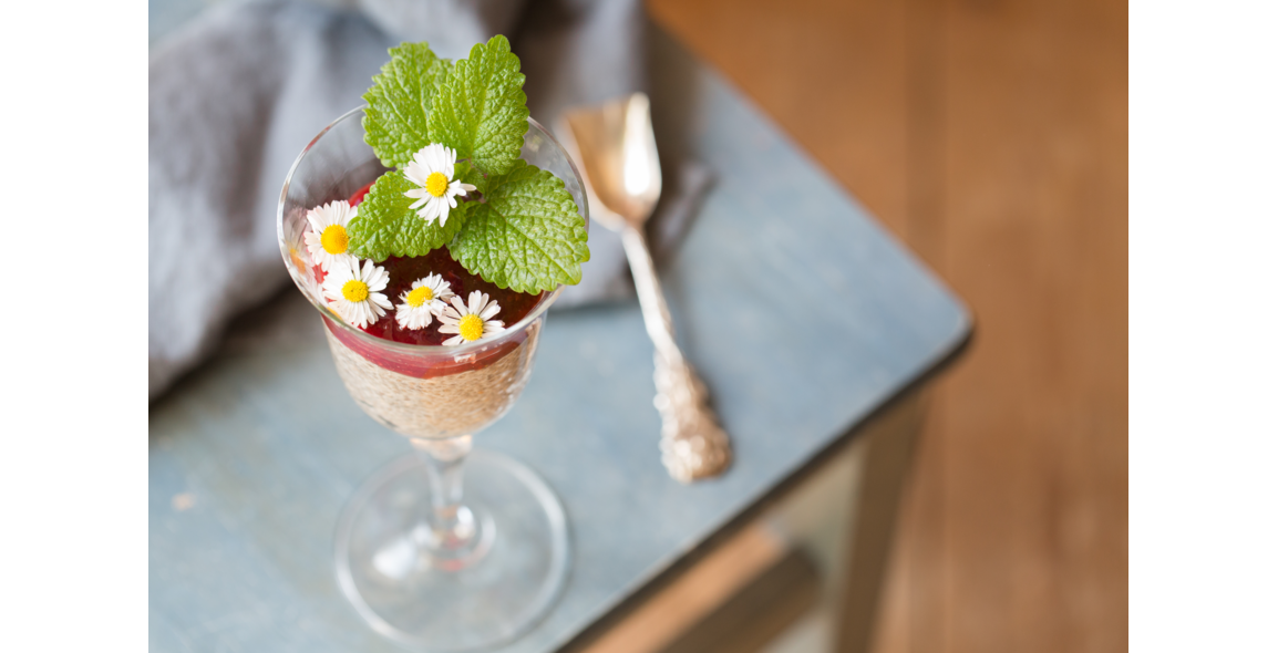 Chia-Parfait mit Kokos-Joghurt und FruchtGarten Himbeere