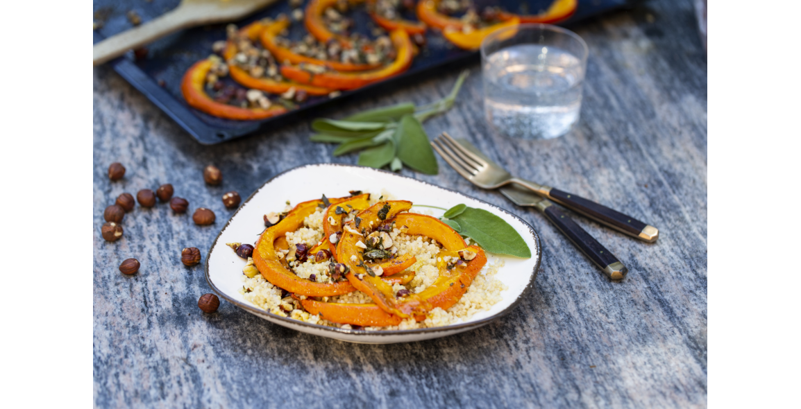 Karamellisierter Kürbis mit Haselnüssen und Salbei