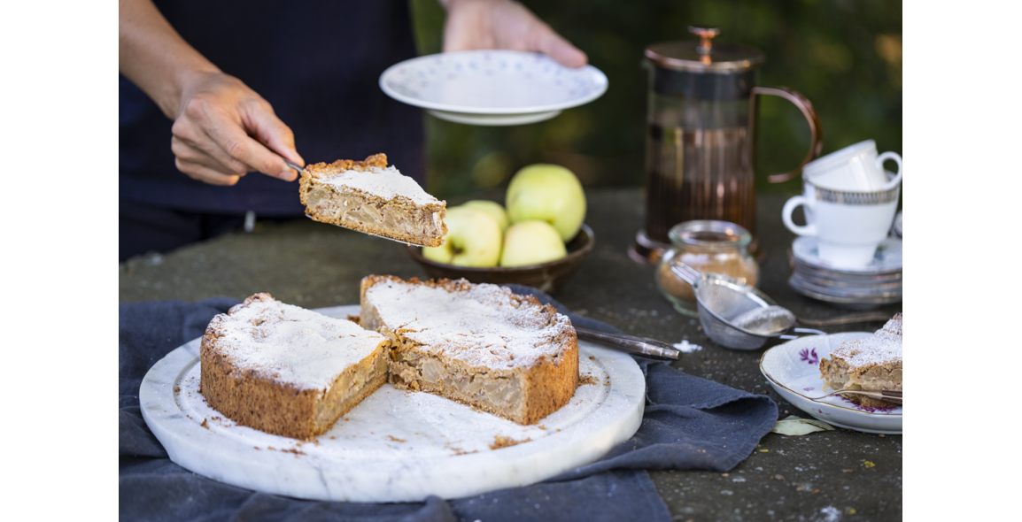 Apfelkuchen mit Mandel und Tonka-Bohne