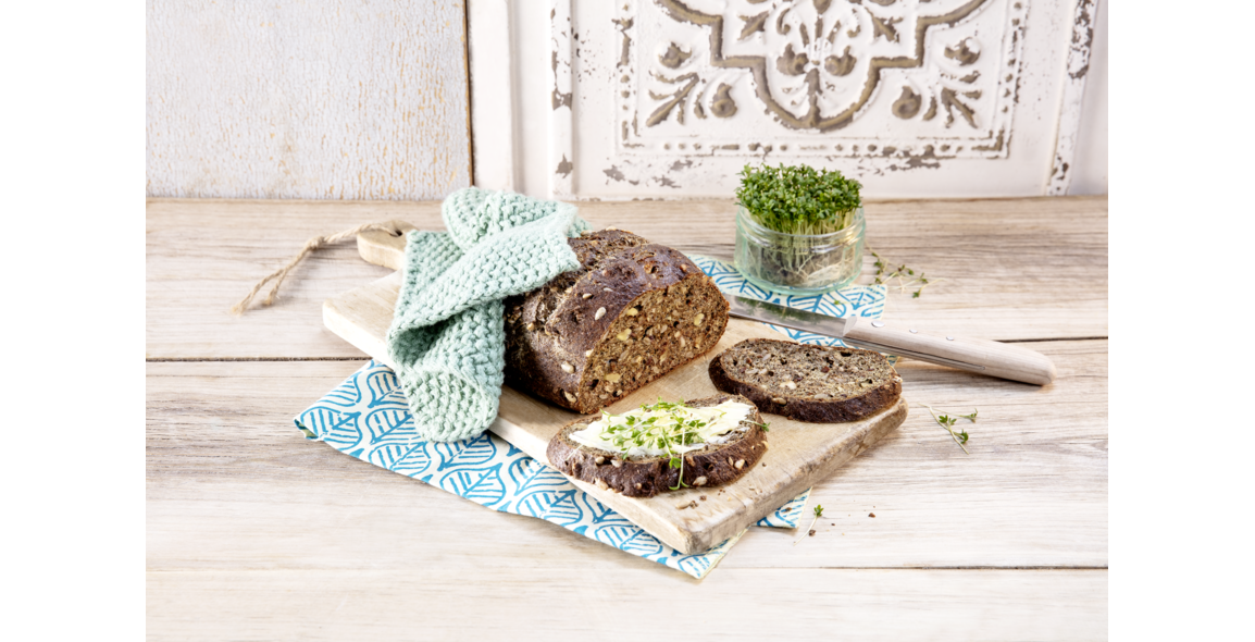 Eiweißbrot mit Hanf- und Leinmehl