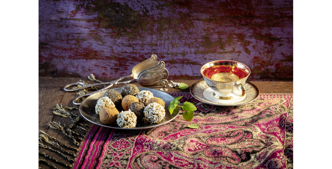 Ayurvedische Energiekugeln mit Aprikose und Kurkuma