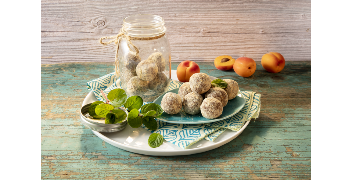 Aprikose-Erdmandel-Fruchtkugeln