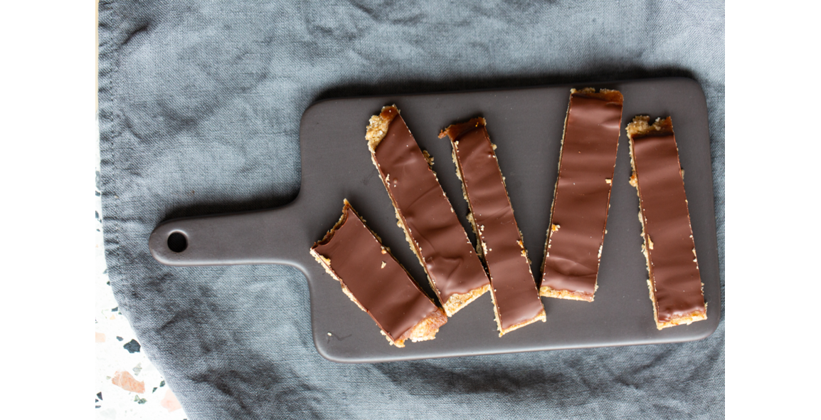 Fruchtige crunchy Schoko-Sticks