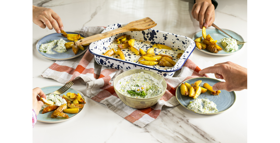 Kartoffel-Wedges mit Kräuterquark