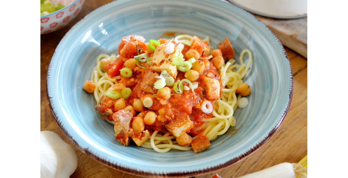 Spaghetti mit Tofu und Kichererbsen