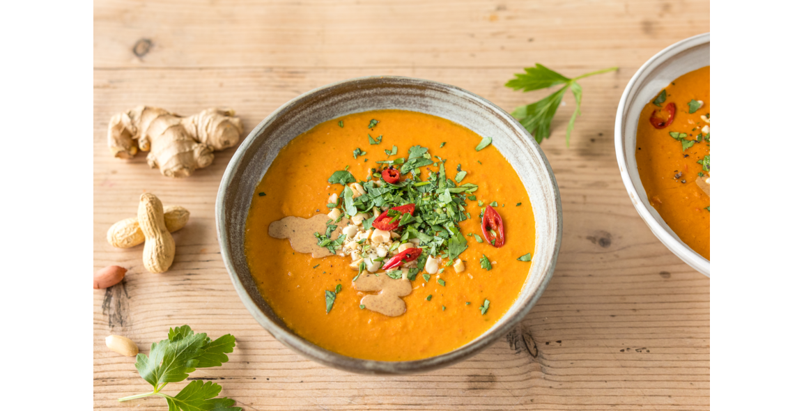 Indonesische Erdnusssuppe