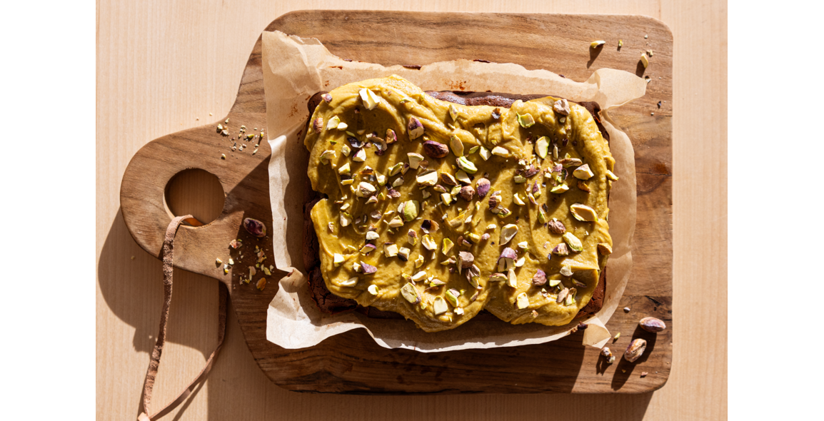 Fudgy Brownie mit Pistaziencreme