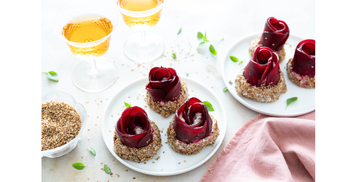 Rote Beete Röschen mit Tahin und Frischkäse