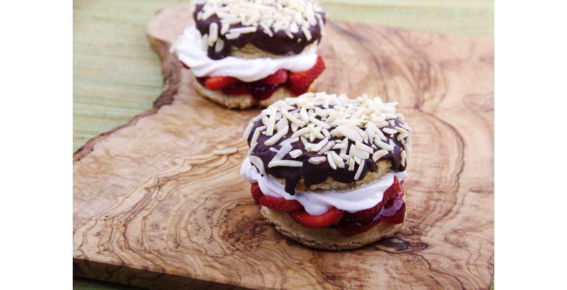 Erdbeer-Mandel-Burger