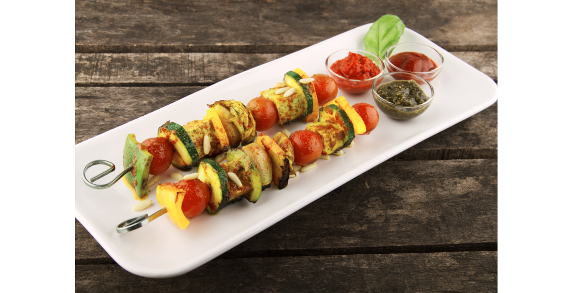 Grill-Spieße mit Artischocken und Curry-Marinade