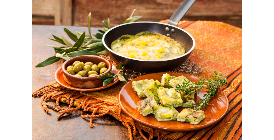Grüne Tortilla mit Zucchini und Pesto