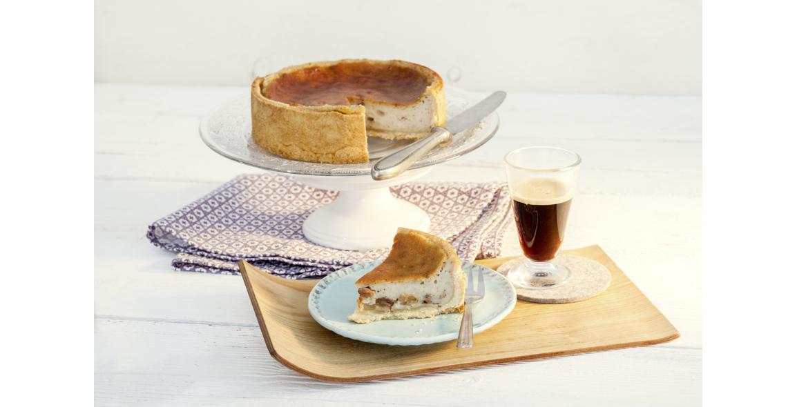 Mandel-Käsekuchen mit Sultaninen