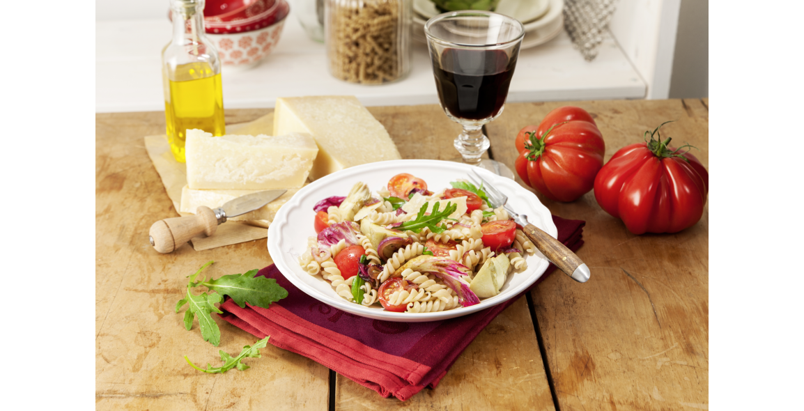 Warmer Nudelsalat mit Radicchio und Artischocke