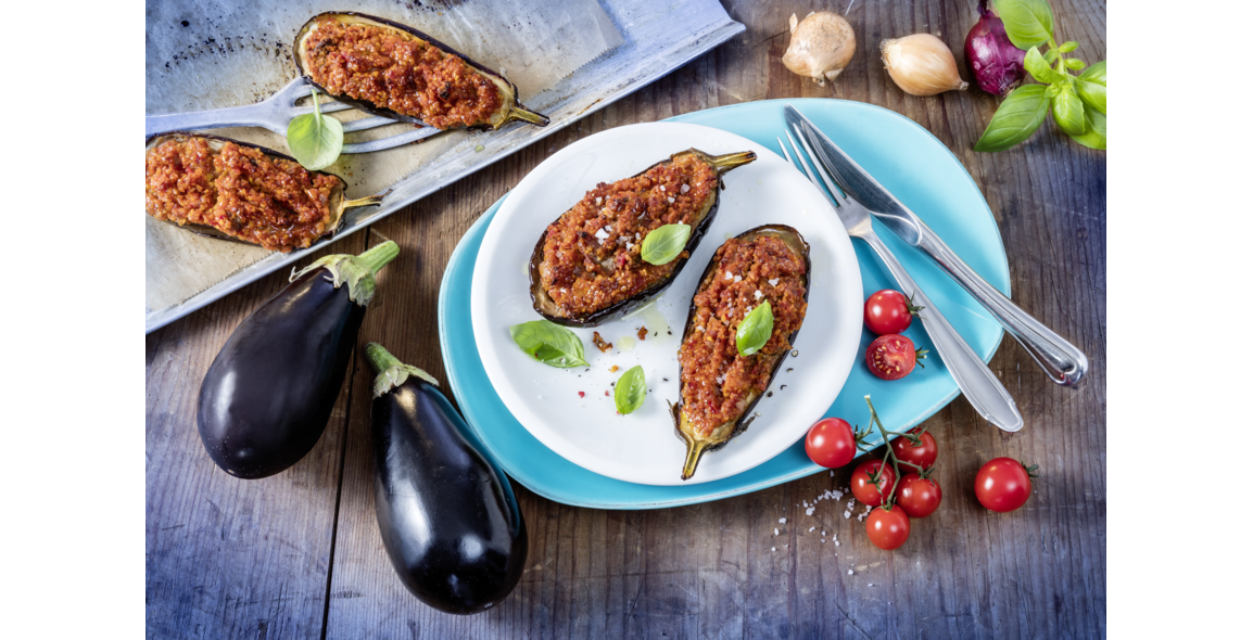Gefüllte Auberginen mit Lupine