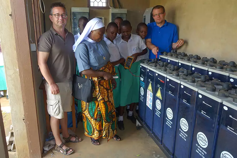 Es fließt wieder Solarstrom an der Hekima Girls' Sekondary School in Tansania!