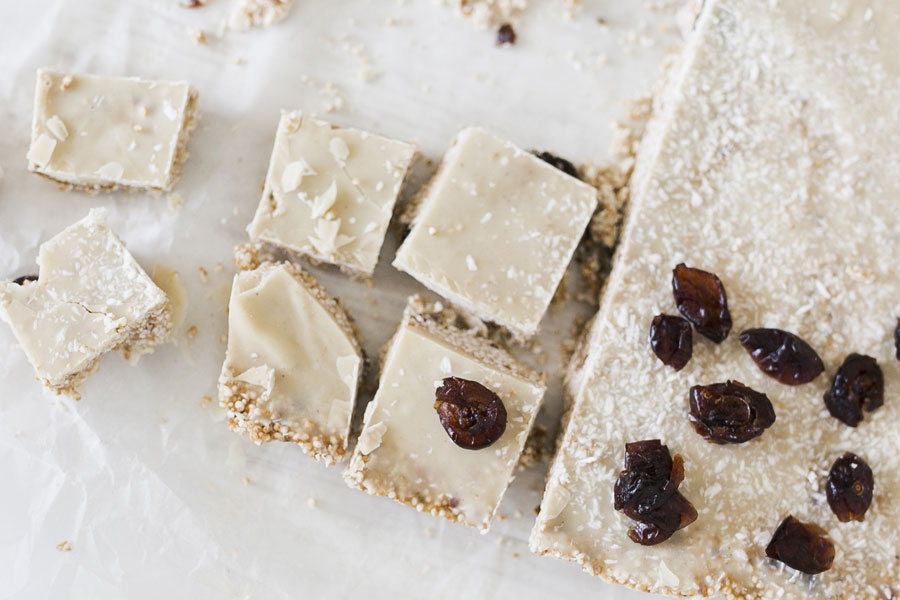 Histamine free Amaranth bars with coconut and cranberries