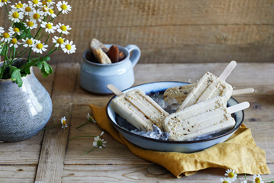 Bio-Rezept: Aprikosen-Karamell Frozen Joghurteis am Stiel - Rapunzel ...