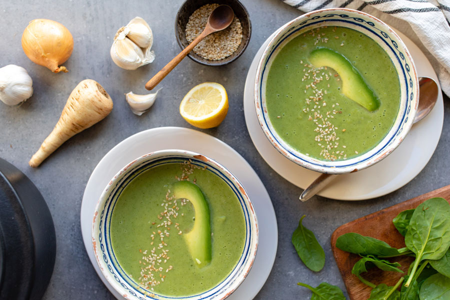 Basen-Brokkoli-Spinat-Suppe mit Tahin