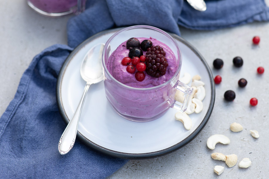 Cashew Berry Yogurt