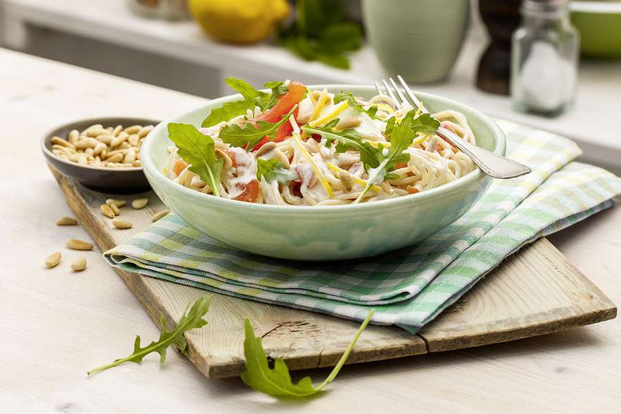 Emmer-Spaghetti mit Ricotta und Tomaten