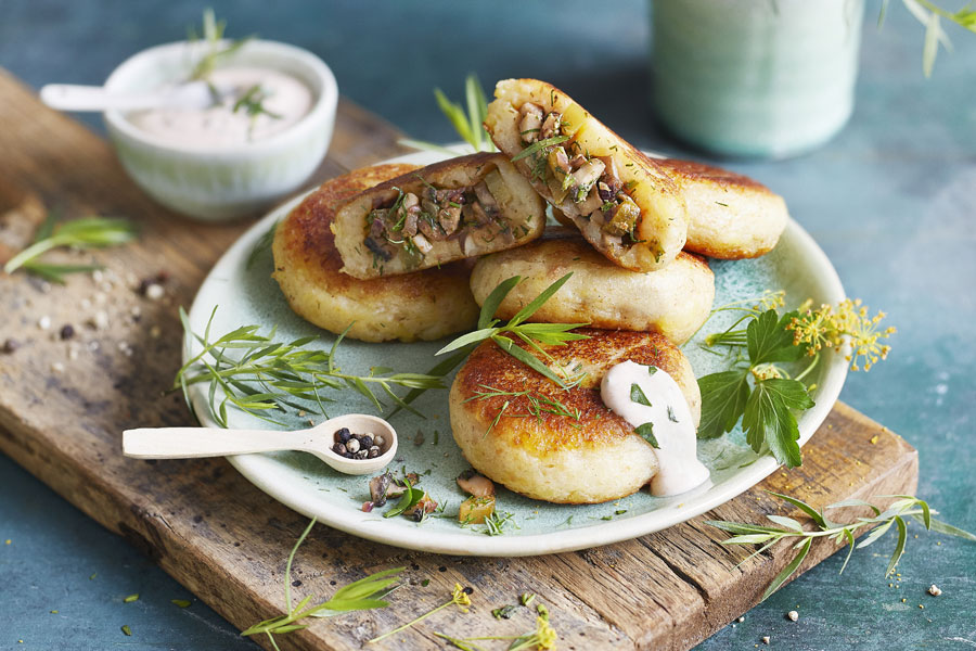 Filled champion potato cakes with tomato and pepper dip