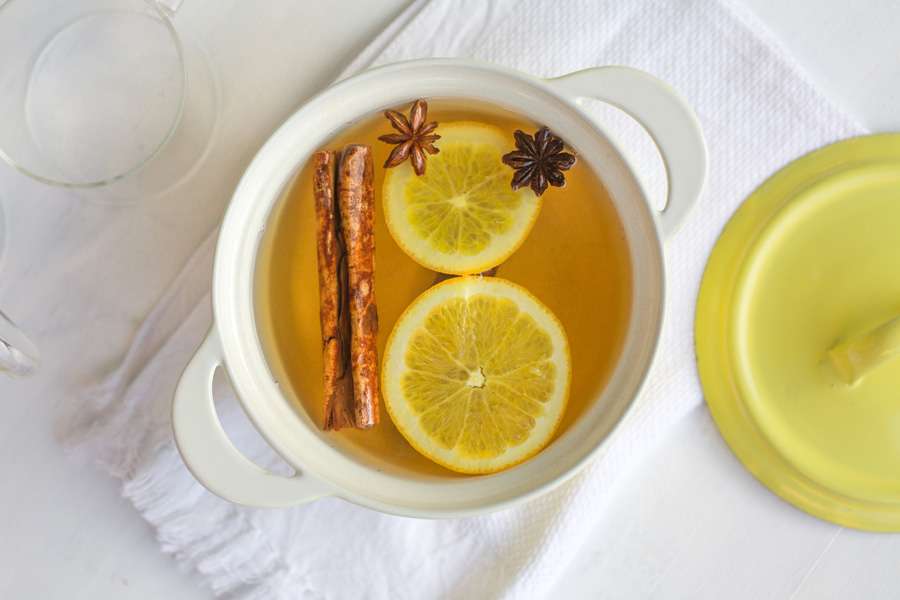 White mulled wine with star anise and green pepper