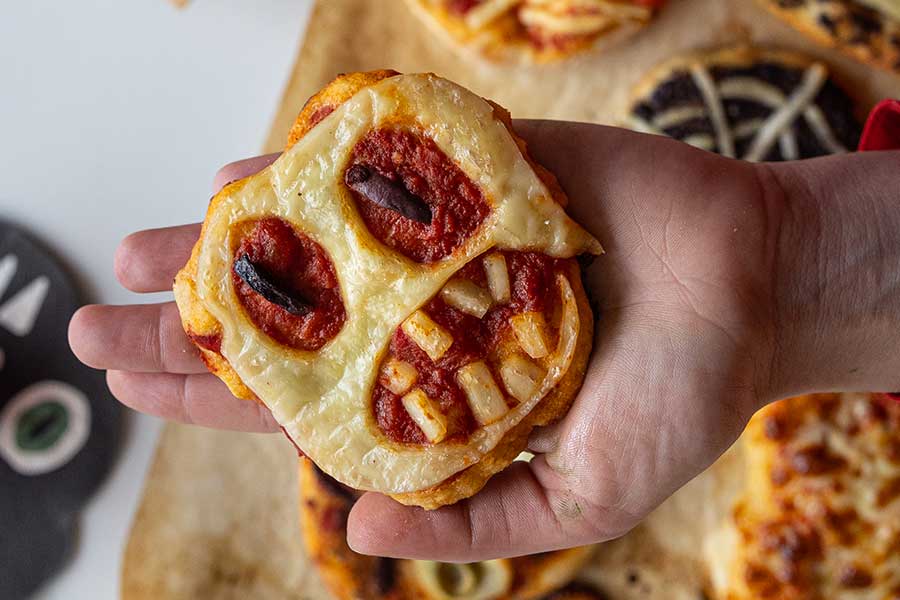 Halloween Mini-Pizza