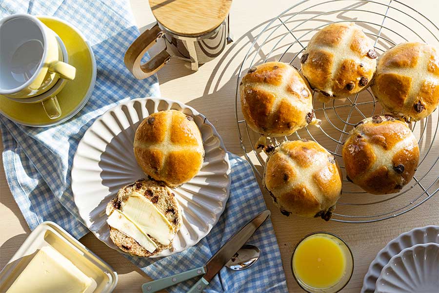 Hot Cross Brötchen