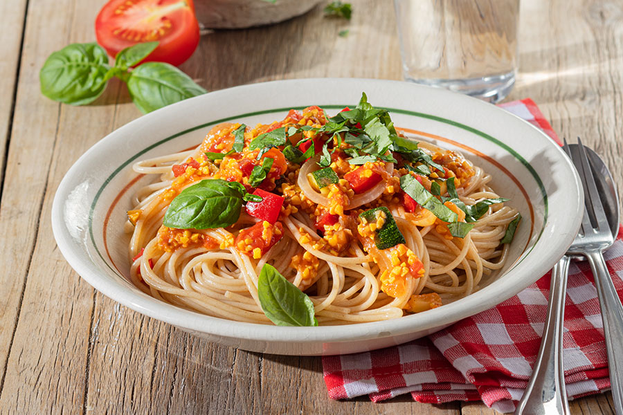 Emmer Spaghetti mit Lupinen-Bolognese