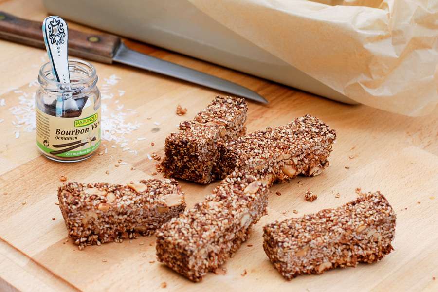 Sesame bars with coconut and peanuts