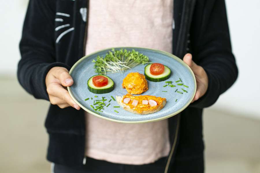 17.09.2019: Brotaufstrich mit Tomatenmark Paprika