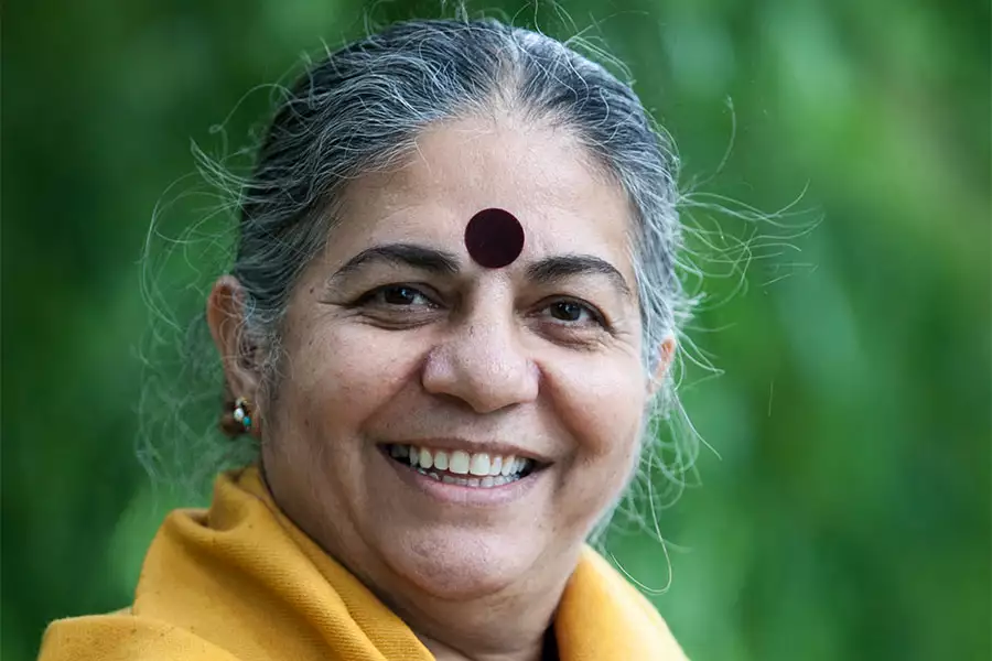 Vandana Shiva apelliert dafür Frieden mit der Erde zu schließen
