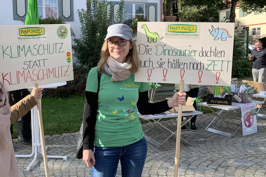 Rapunzel Mitarbeiter fordern Klimaschutz statt Klimaschmutz