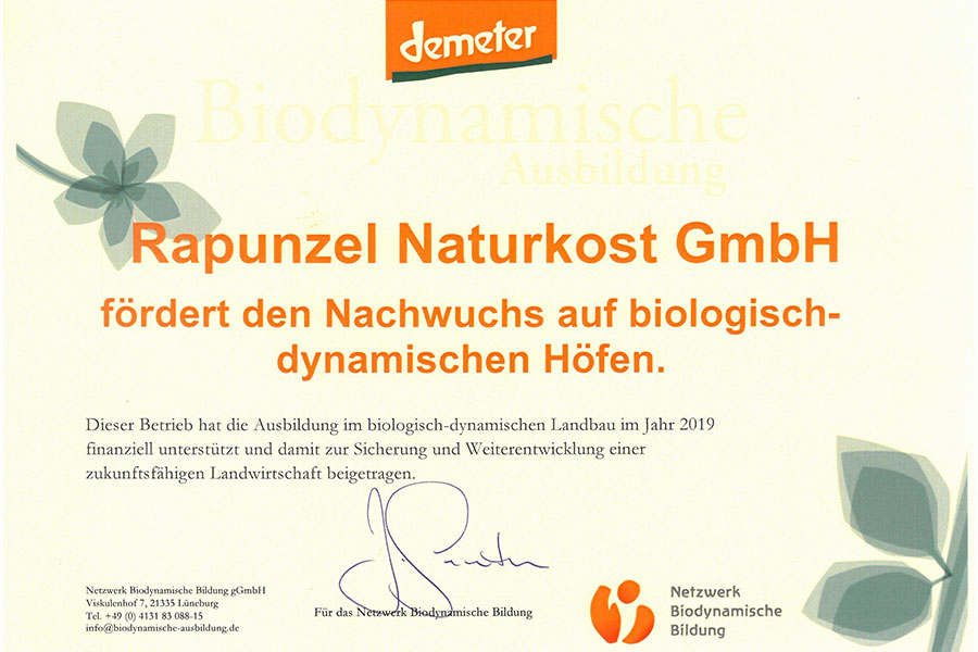 Rapunzel Naturkost GmbH fördert den Nachwuchs auf biologisch-dynamischen Höfen