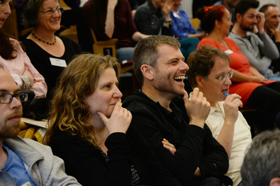 Interessiert verfolgten die Bio-Ladner und Fachleute aus der Bio-Branche Dr. Markus Kellers Vortrag beim Vegan-Kongress bei Rapunzel Naturkost in Legau.